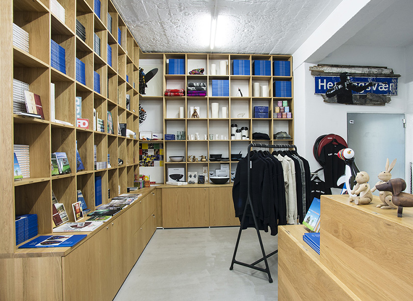 From the shop-photo-john-stenersen-www.tringa.no Photo by John Stenersen©www.tringa.no